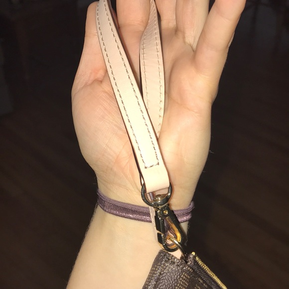 Michael Kors Wristlet - Picture 6 of 8